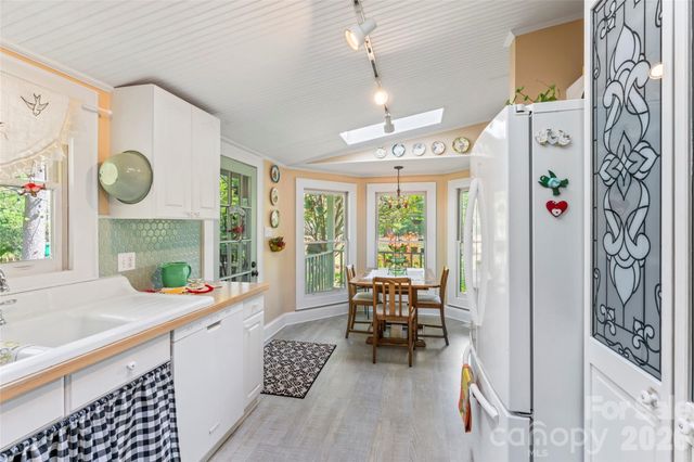 101 Sunnywood Lane, Charlotte, NC 28270