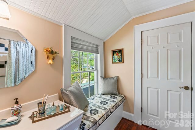 101 Sunnywood Lane, Charlotte, NC 28270