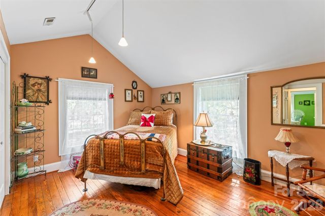 101 Sunnywood Lane, Charlotte, NC 28270