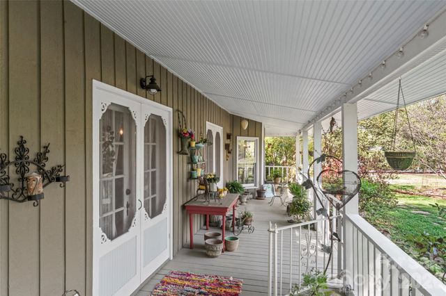 101 Sunnywood Lane, Charlotte, NC 28270