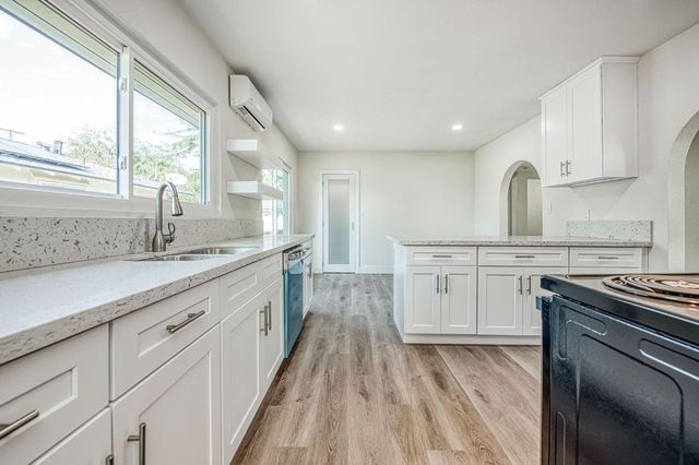 506 W Terrace Avenue, Fresno, CA 93705