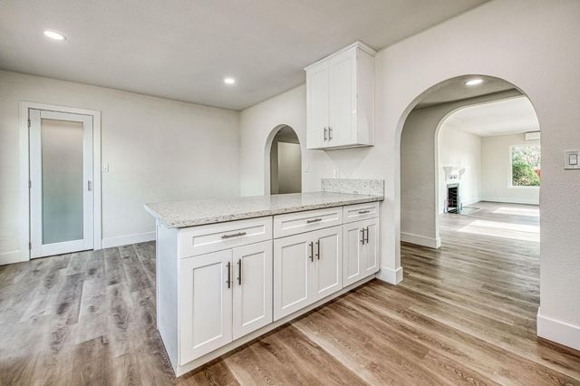 506 W Terrace Avenue, Fresno, CA 93705