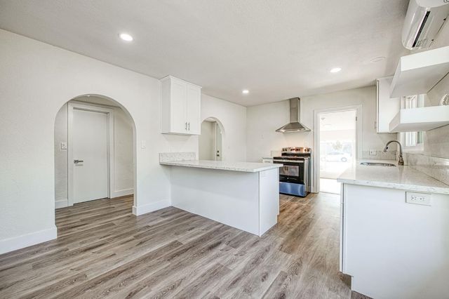 506 W Terrace Avenue, Fresno, CA 93705