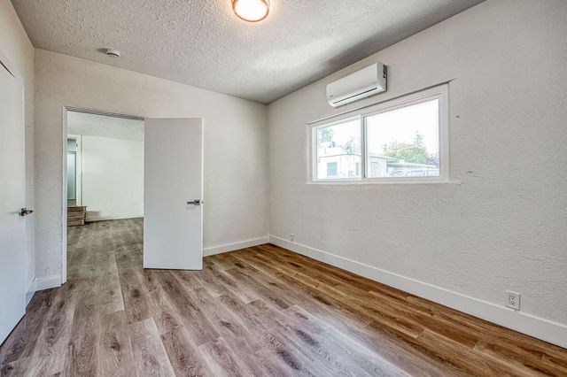 506 W Terrace Avenue, Fresno, CA 93705