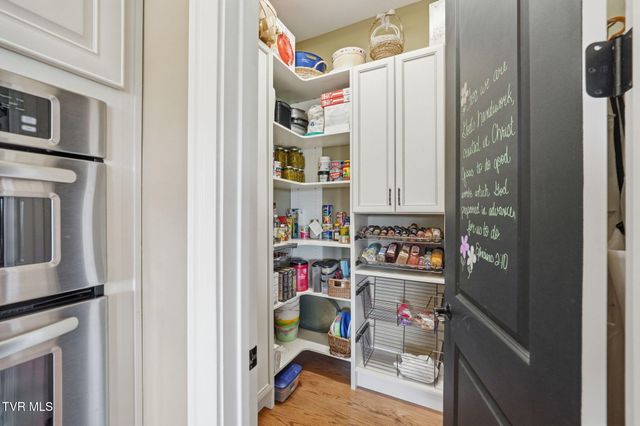 165 Laurel Ridge Drive, Jonesborough, TN 37659