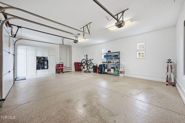 165 Laurel Ridge Drive, Jonesborough, TN 37659