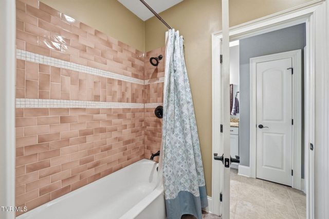 165 Laurel Ridge Drive, Jonesborough, TN 37659
