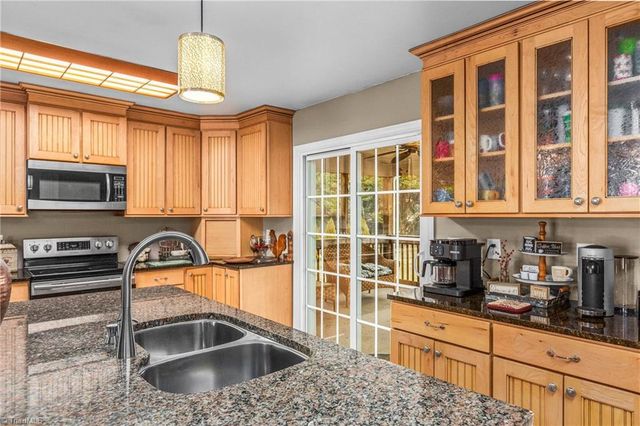 919 Mayford Drive, Kernersville, NC 27284