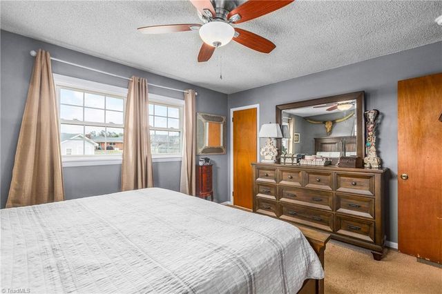 919 Mayford Drive, Kernersville, NC 27284