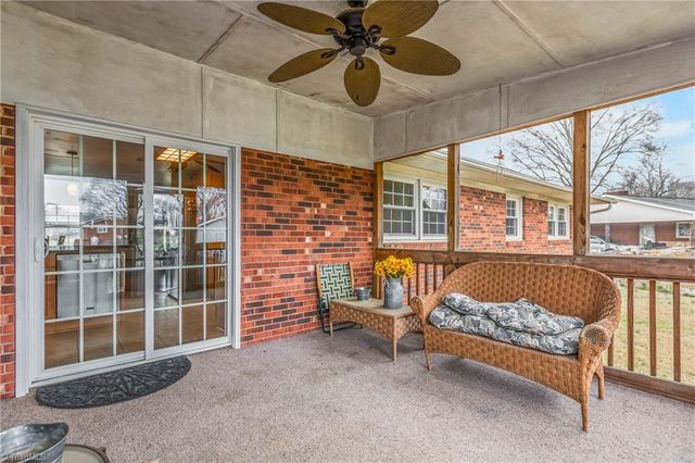 919 Mayford Drive, Kernersville, NC 27284