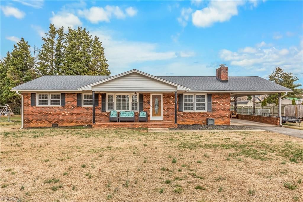 919 Mayford Drive, Kernersville, NC 27284