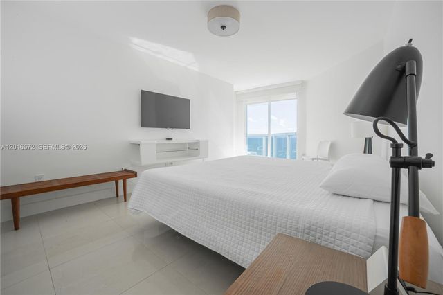 6301 Collins Ave 1102, Miami Beach, FL 33141