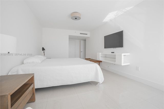 6301 Collins Ave 1102, Miami Beach, FL 33141