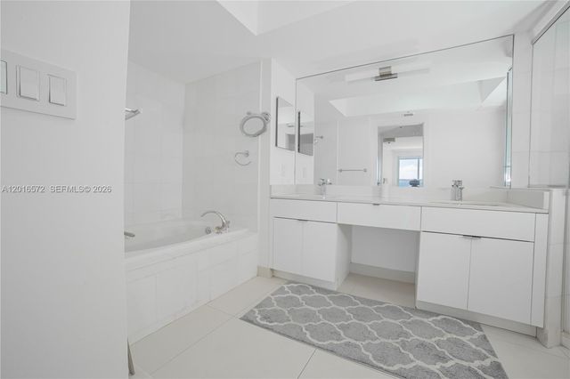 6301 Collins Ave 1102, Miami Beach, FL 33141