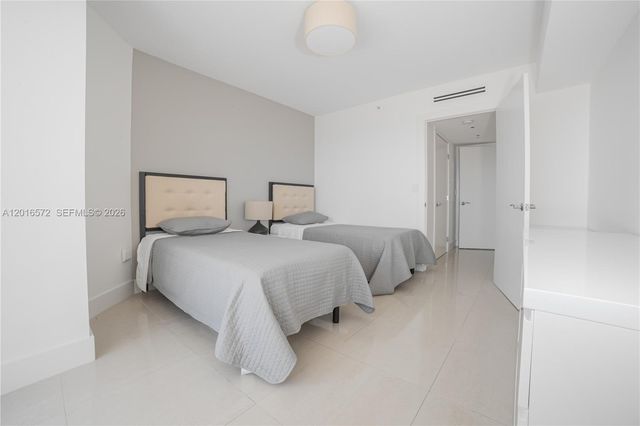 6301 Collins Ave 1102, Miami Beach, FL 33141