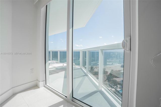 6301 Collins Ave 1102, Miami Beach, FL 33141
