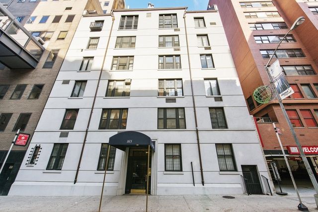 165 E 60th St Apt 5A, New York City, NY 10022