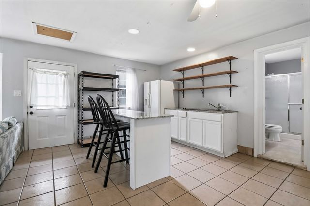 1368 N Caddo Avenue, Fayetteville, AR 72704