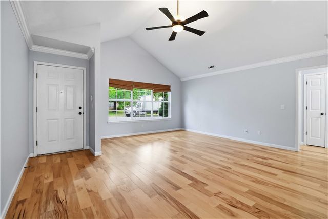 1368 N Caddo Avenue, Fayetteville, AR 72704