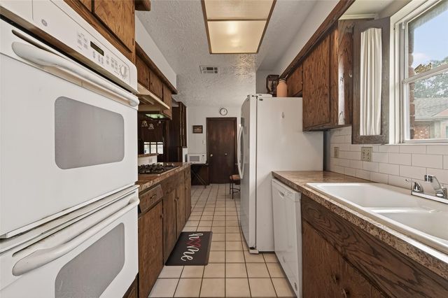 12310 Vanderheath Drive, Houston, TX 77031