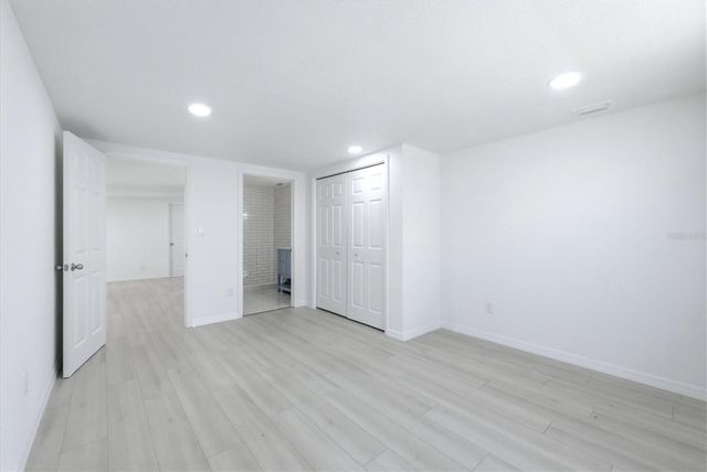 2901 POPLAR STREET, Sarasota, FL 34237