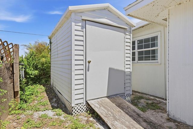 2901 POPLAR STREET, Sarasota, FL 34237