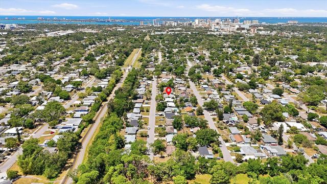 2901 POPLAR STREET, Sarasota, FL 34237