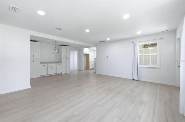 2901 POPLAR STREET, Sarasota, FL 34237