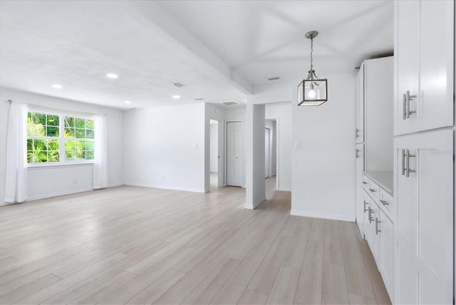 2901 POPLAR STREET, Sarasota, FL 34237