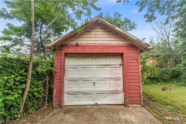 13705 6th Avenue, East Cleveland, OH 44112