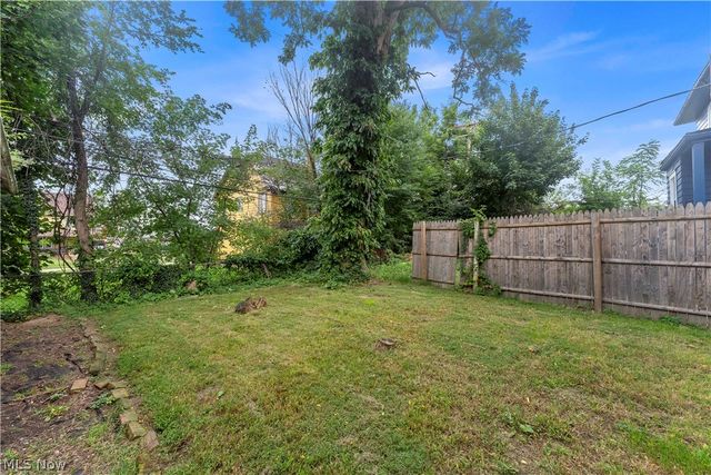 13705 6th Avenue, East Cleveland, OH 44112