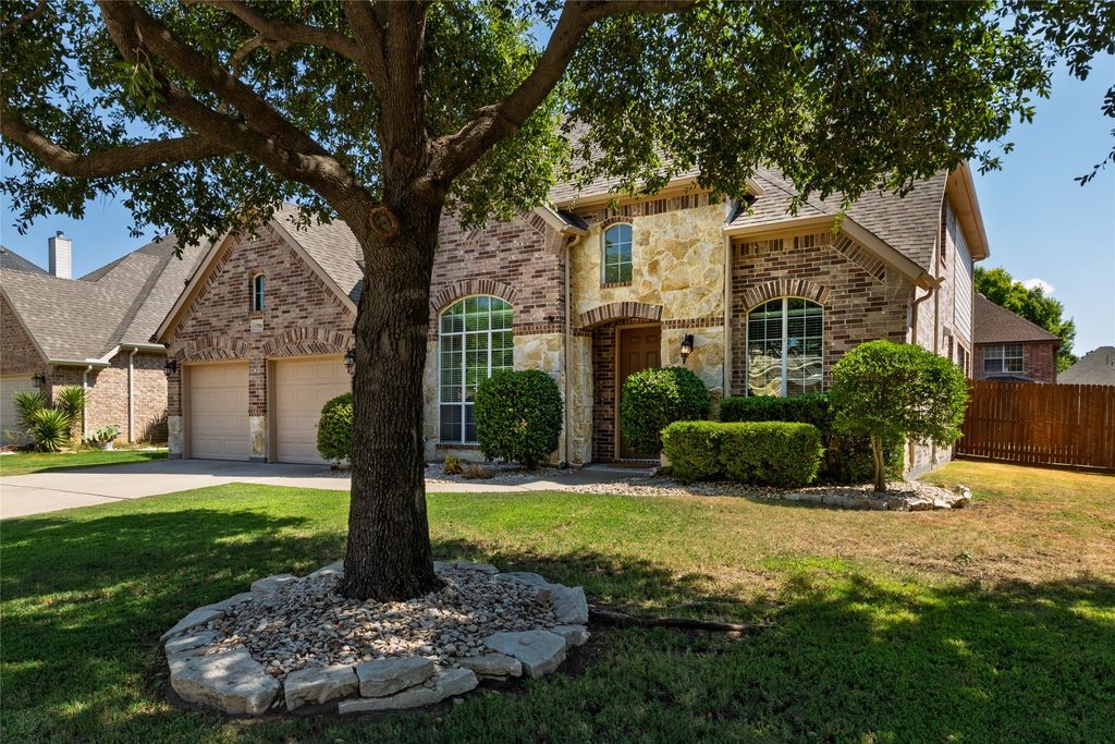 1702 Yarmouth Lane, Mansfield, TX 76063 — photo 2