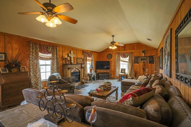 3401 E Regis Street, Lubbock, TX 79403