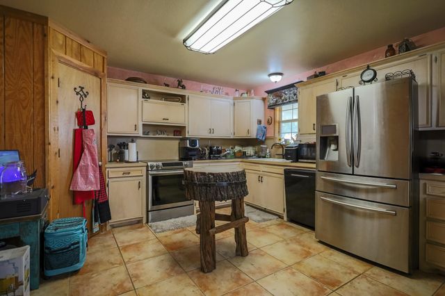 3401 E Regis Street, Lubbock, TX 79403