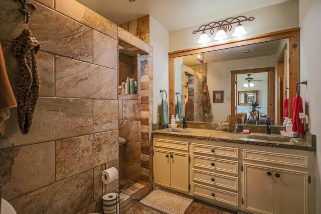 3401 E Regis Street, Lubbock, TX 79403