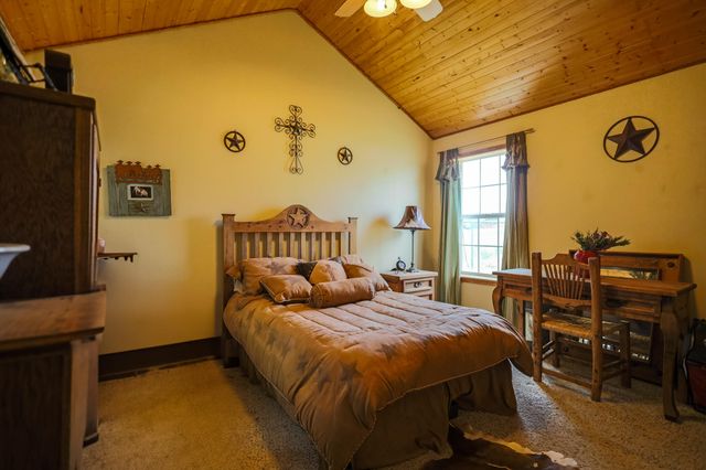 3401 E Regis Street, Lubbock, TX 79403