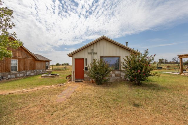 3401 E Regis Street, Lubbock, TX 79403