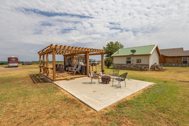 3401 E Regis Street, Lubbock, TX 79403