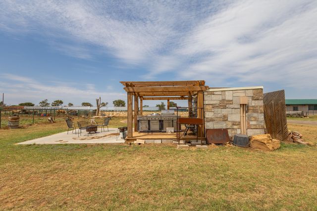 3401 E Regis Street, Lubbock, TX 79403