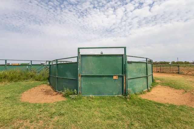 3401 E Regis Street, Lubbock, TX 79403