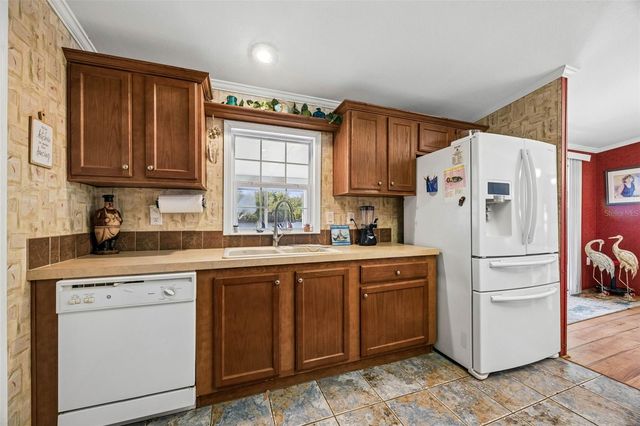 334 PARADISE CIRCLE, Satsuma, FL 32189