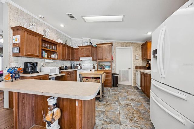 334 PARADISE CIRCLE, Satsuma, FL 32189