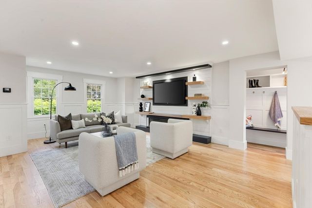 190 Main Strteet, Reading, MA 01867