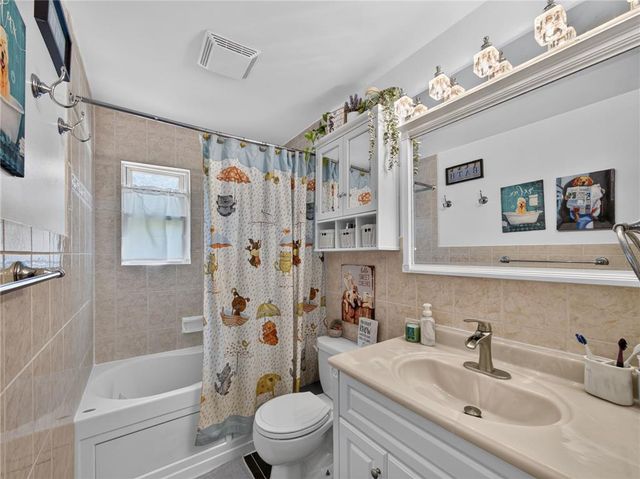 5429 Monocacy Drive, East Allen Twp, PA 18017