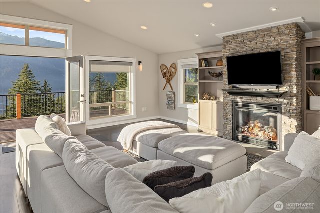 1840 Morgan Creek Road, Ronald, WA 98940