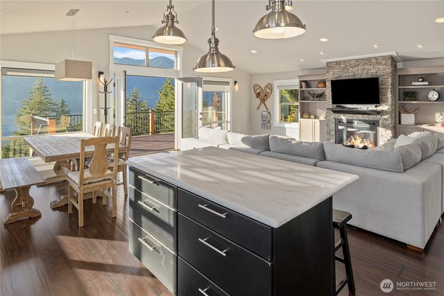 1840 Morgan Creek Road, Ronald, WA 98940