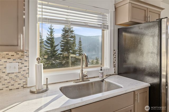 1840 Morgan Creek Road, Ronald, WA 98940