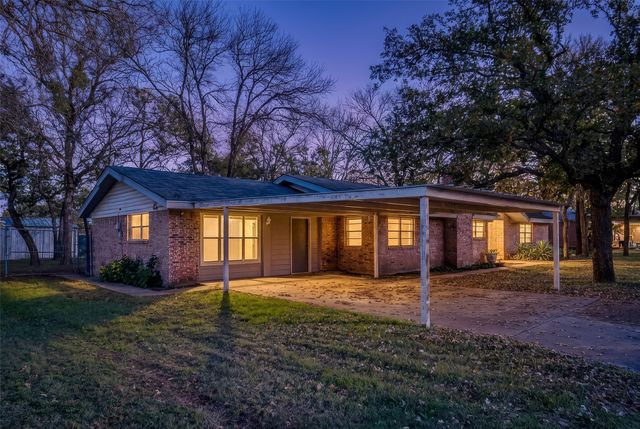 504 Austin Drive, Mineral Wells, TX 76067
