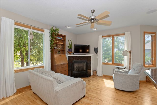 4221 159th Street, Urbandale, IA 50323