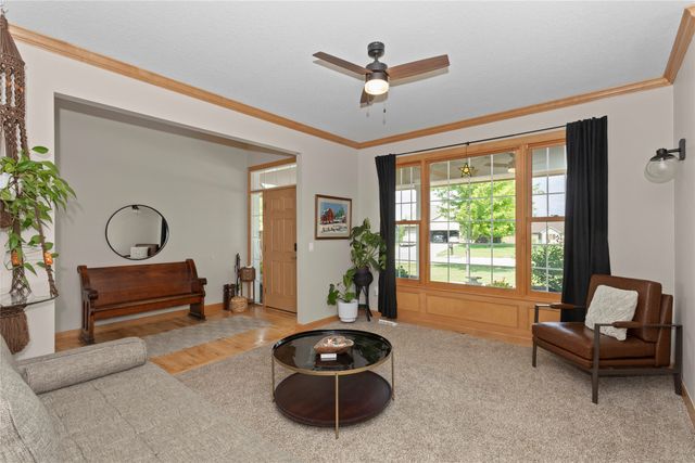4221 159th Street, Urbandale, IA 50323